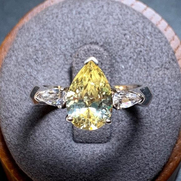 Sterling Silver 925 Pear Shape Yellow CZ Traditional Three Stone Ring, Size 9.75 - Picture 2 of 16